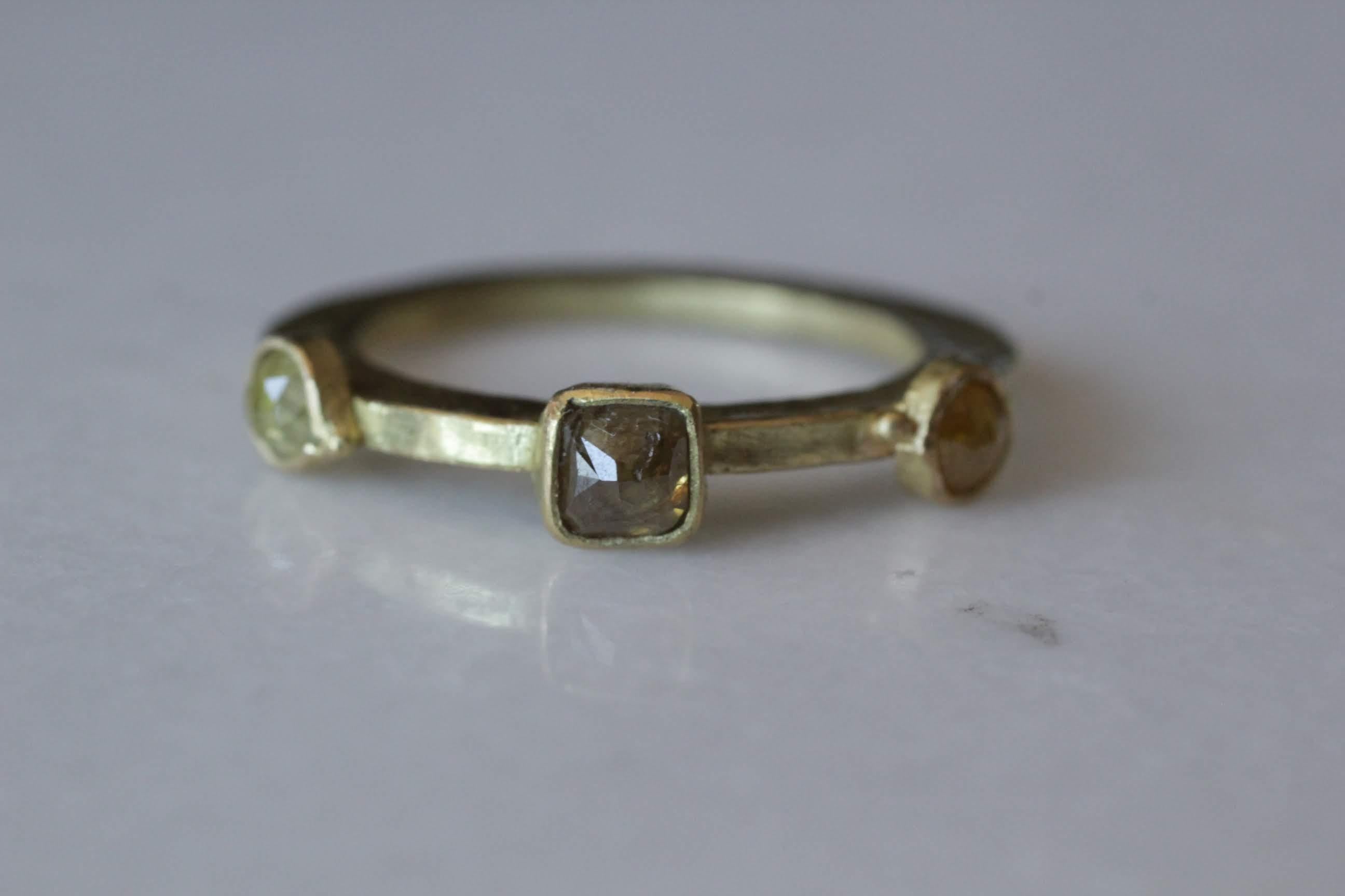 Fancy Color Diamonds Three-Stone 18 Karat Gold Engagement Ring Enamel Silver  For Sale 5