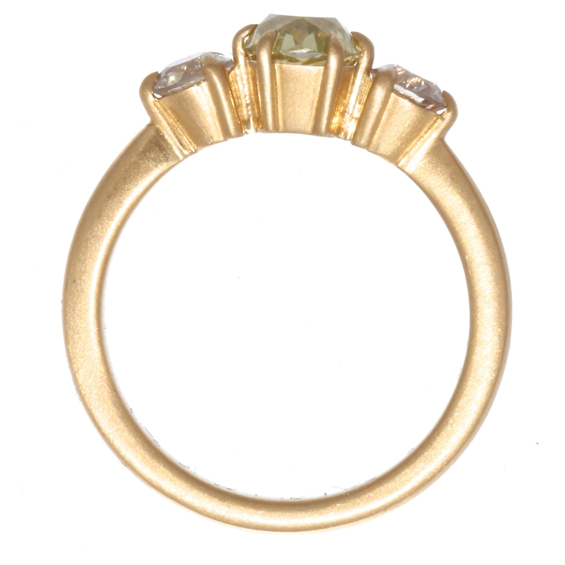 Modern Fancy Colored Diamond 18 Karat Gold Engagement Ring