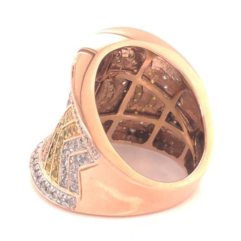 Fancy Colored Diamond Saddle Ring, 10k Rose Gold In Excellent Condition For Sale In Honolulu, HI