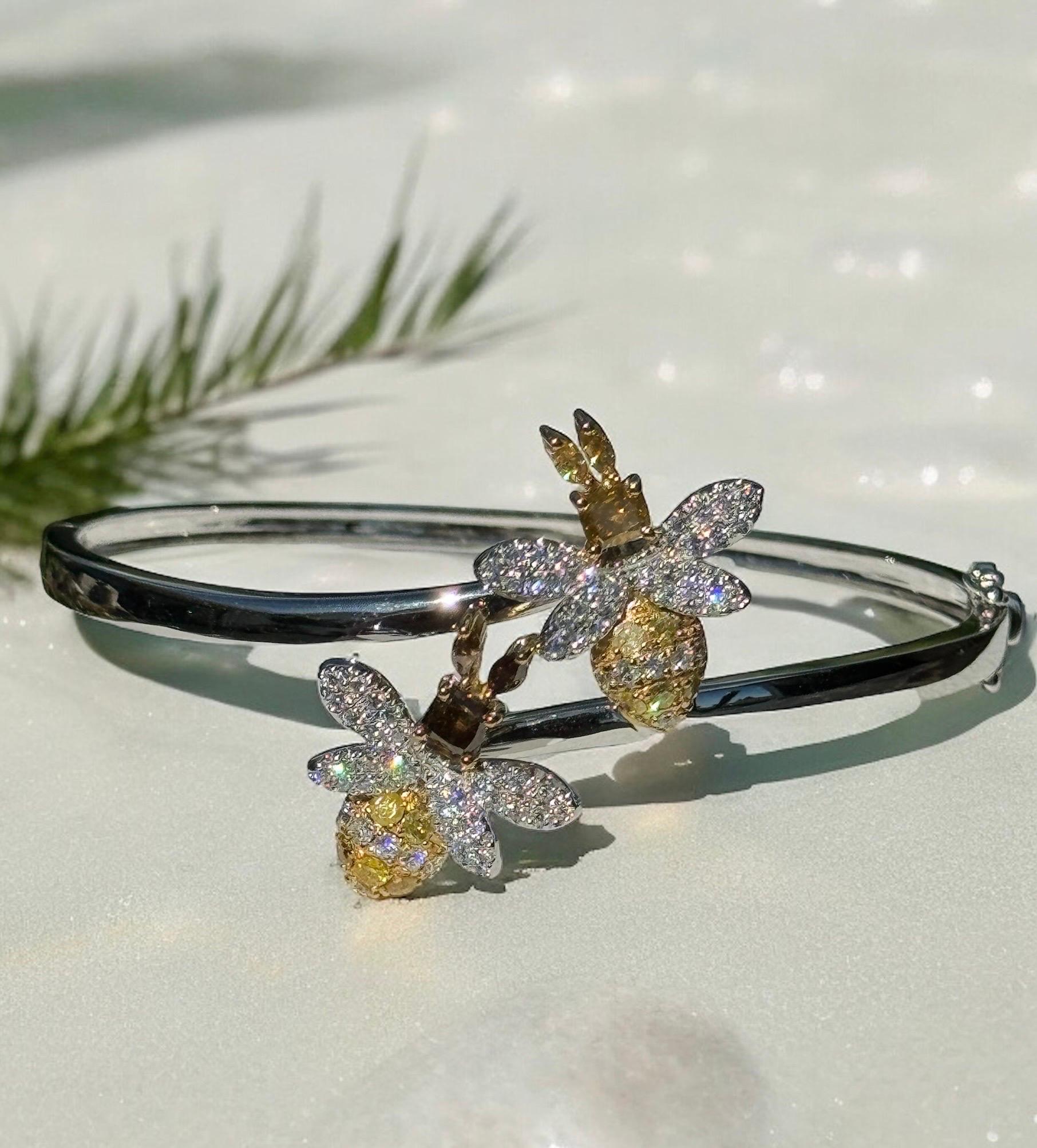 da uomo o donna Braccialetto ape con diamanti colorati in oro 18 carati in vendita