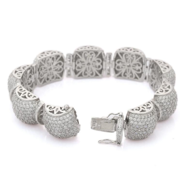 Taille ronde Bracelet de mariage large fantaisie en argent sterling avec zirconia cubique pour femmes en vente