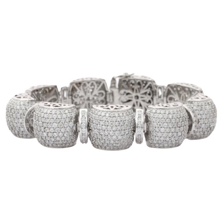 Bracelet de mariage large fantaisie en argent sterling avec zirconia cubique pour femmes en vente