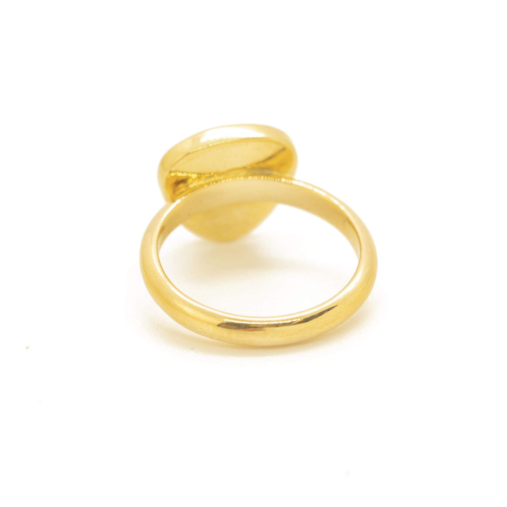 Bague cocktail ovale solitaire en or jaune 18 carats sertie d'une aigue-marine taille fantaisie et d'un chaton en vente 2