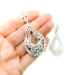 Pendientes largos llamativos de cristal con corte especial, de los años 2000