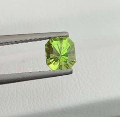 Fancy Cut Peridot Gemstone: Natural August Birthstone, Pakistan ( 1.03 carats)