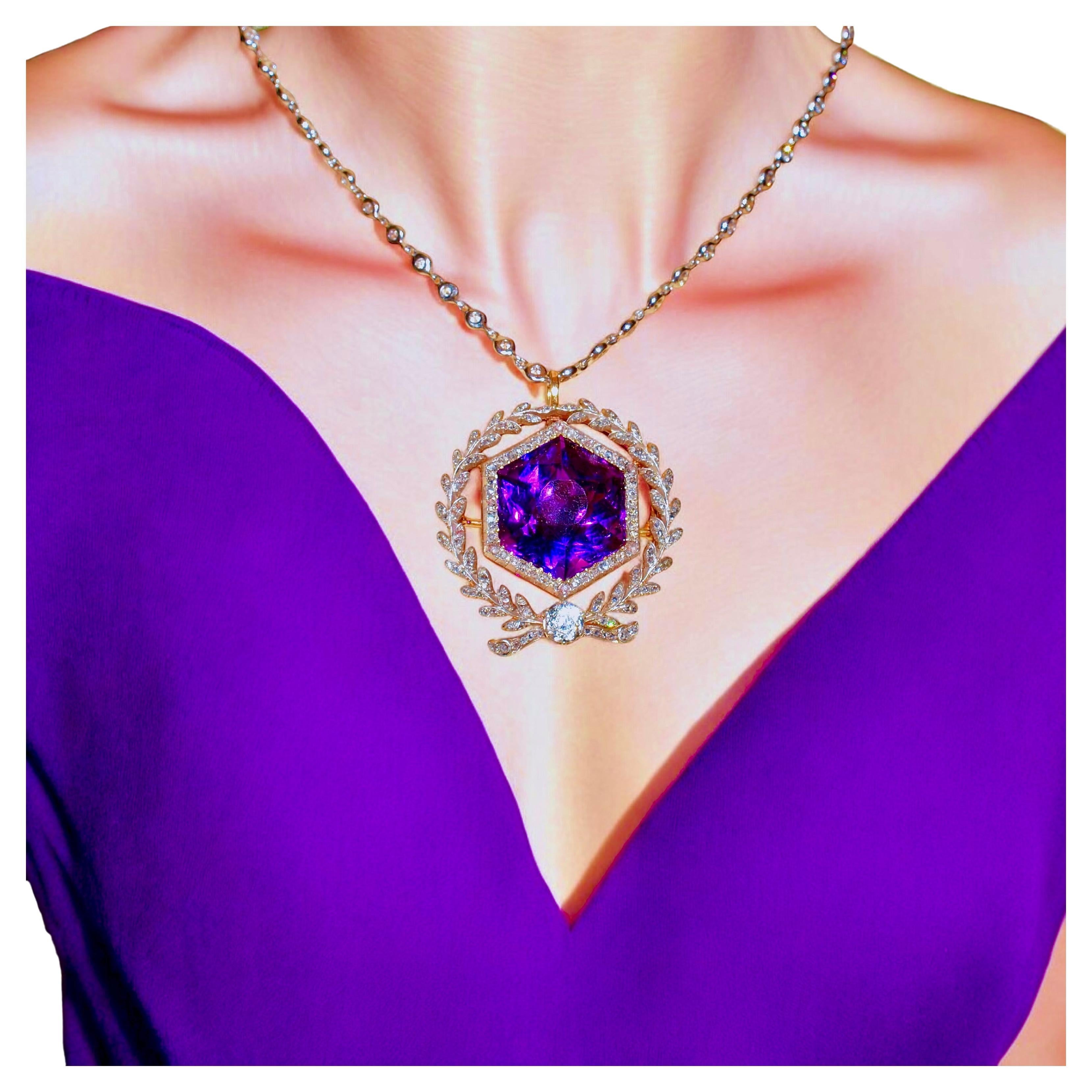 Pendentif/broche antique en améthyste sibérienne de taille fantaisie très fine et diamant, c.I.C.