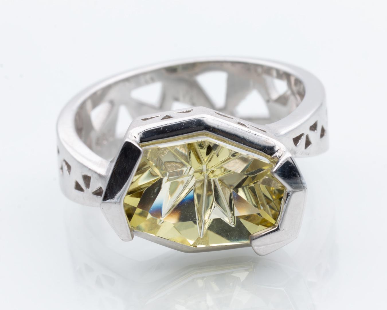 Béryl jaune de 3,04 carats en or blanc 14 carats Bague de cocktail en vente 2