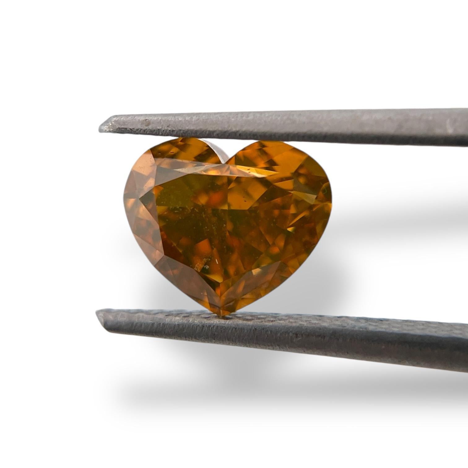 Taille cœur Diamant naturel de 2,02 carats certifié GIA, de couleur orange-jauneâtre foncé fantaisie en vente