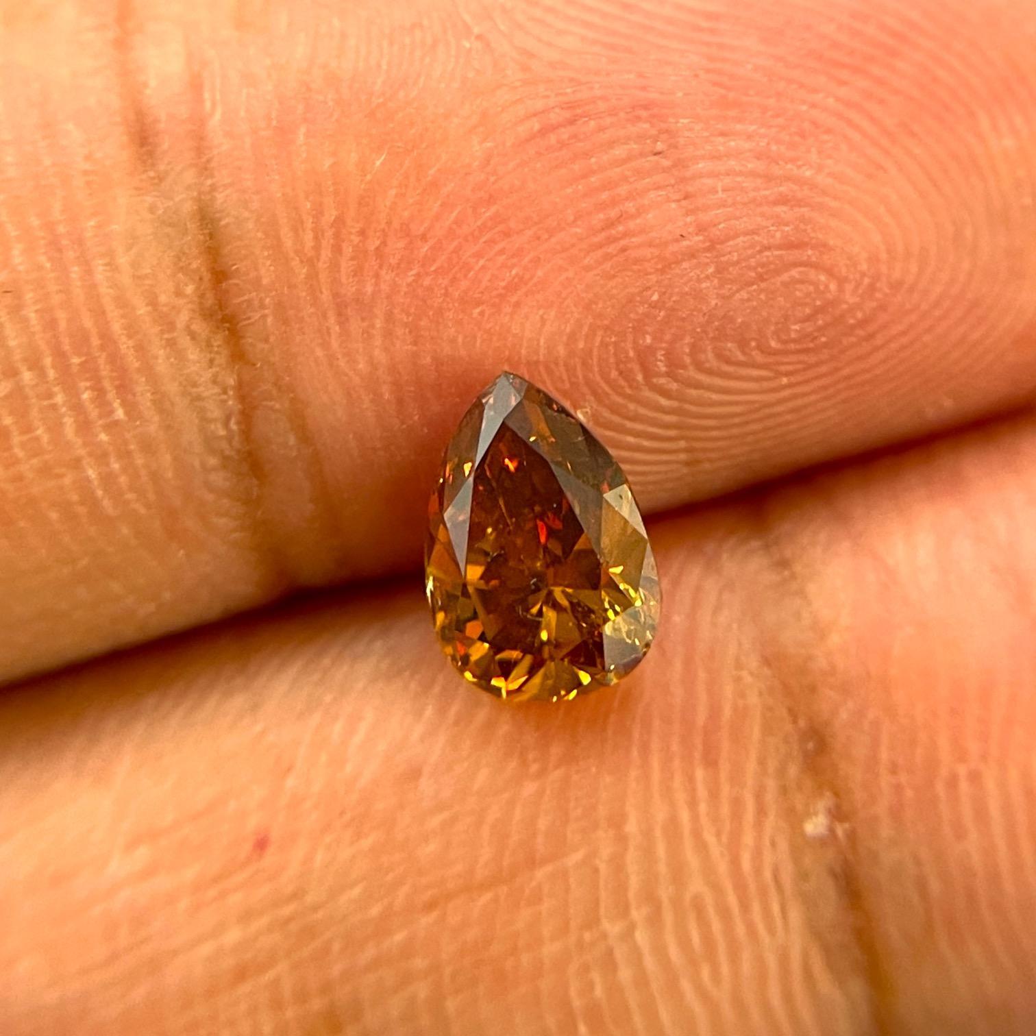 Fancy Deep Orange Brown GIA Certified 1.47 ct Natural Diamond In Excellent Condition For Sale In New York, NY