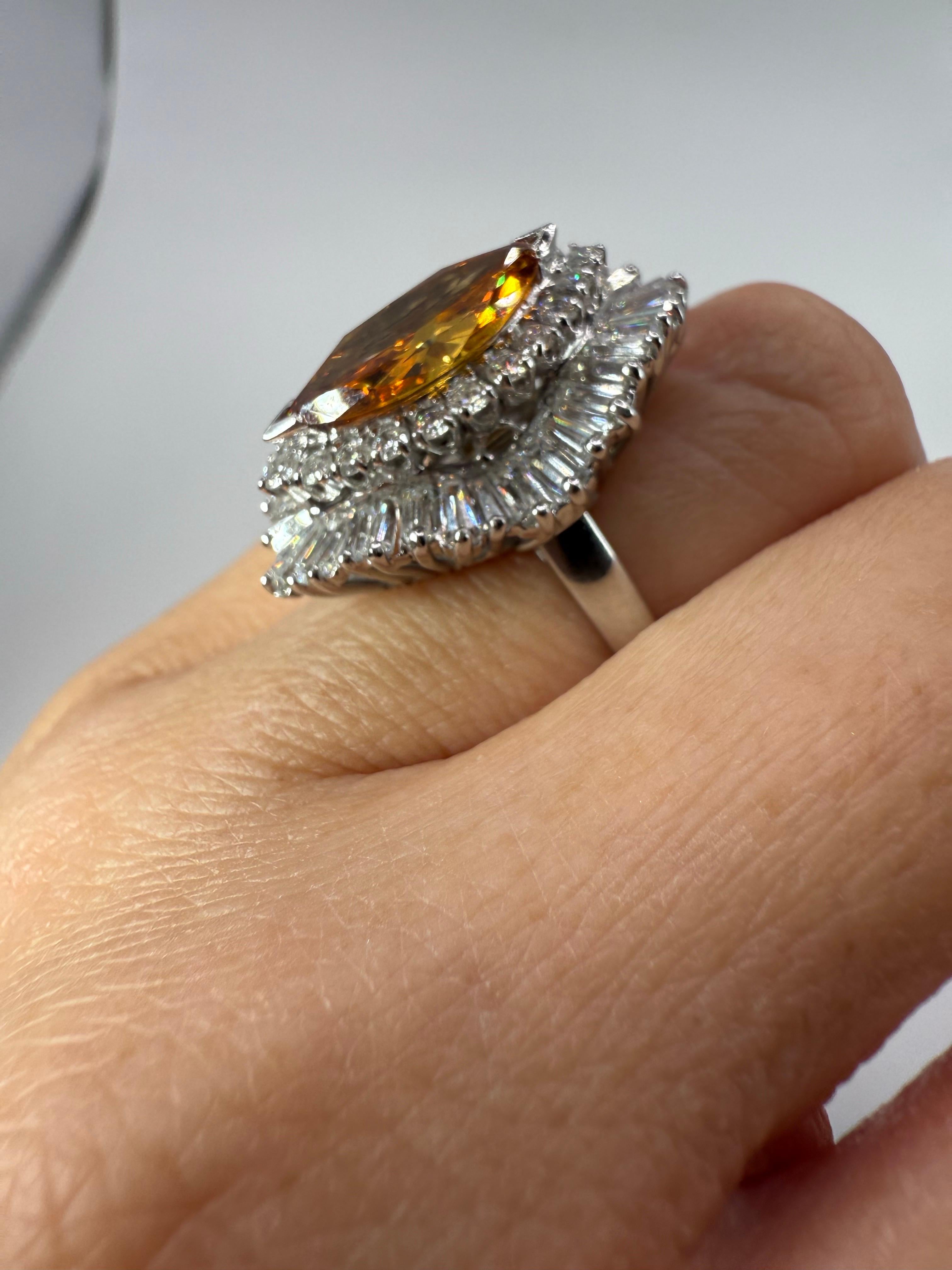 Anello con diamante arancione intenso GIA 1,92ct TROVATO RARO in vendita 2