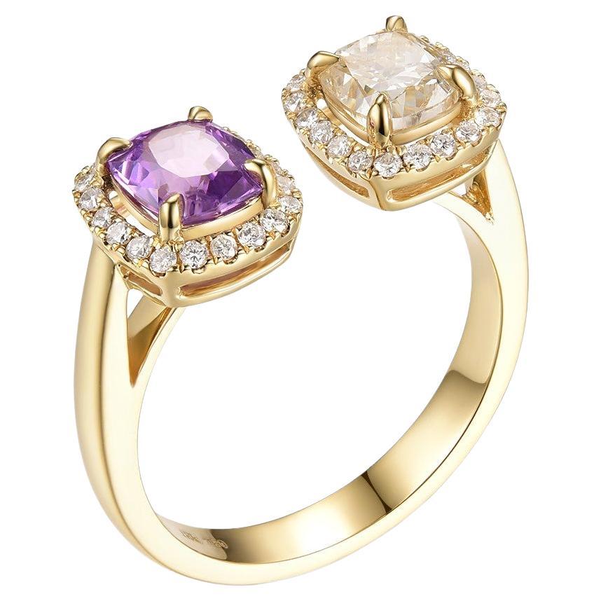 The Toi et Moi ring, an emblem of romantic symbolism, marries two stones of equal prominence, representing the union of two souls. This particular ring, fashioned from lustrous 18 karat yellow gold, features an enchanting duo: a fancy purple