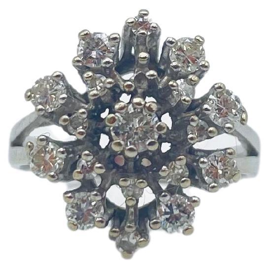 Fancy Diamant 0,99 Karat Cluster-Ring 14k Weißgold mit Diamanten