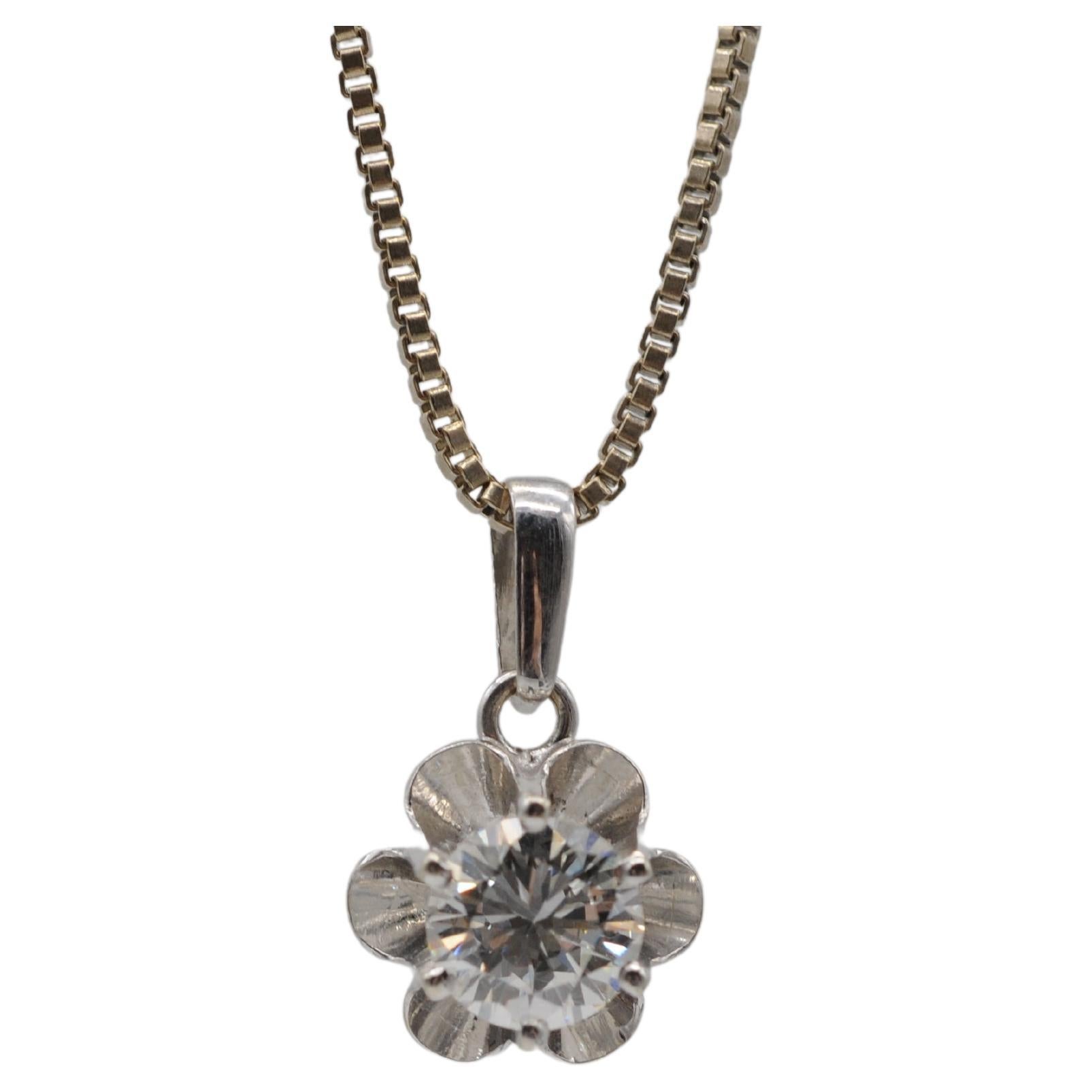 Women's or Men's Fancy Diamond 1.2ct necklace clarity:VVS1 Color:G  For Sale