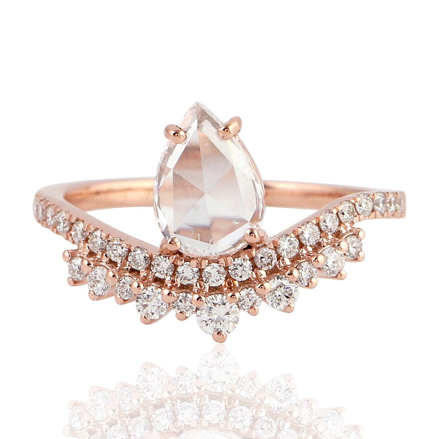 En vente :  Bague de fiançailles en or 18 carats avec diamants fantaisie 4
