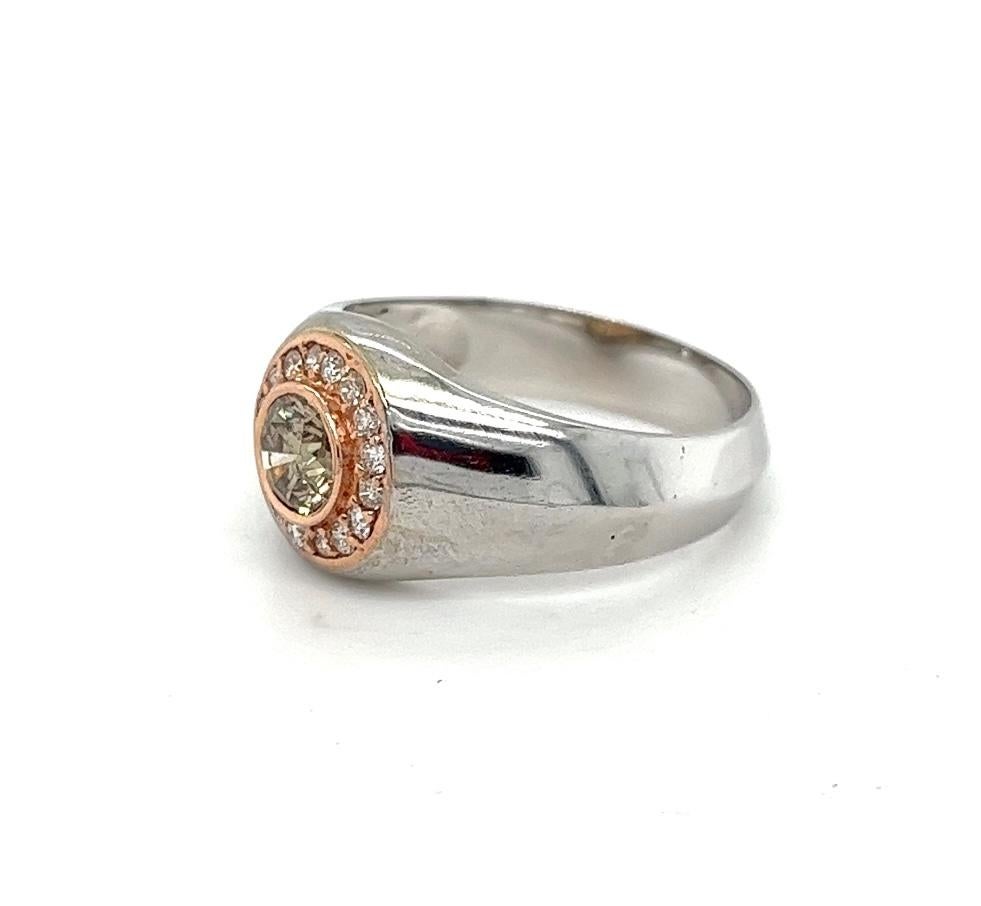 Fancy Diamond Bold Ring, 14kt  For Sale 3