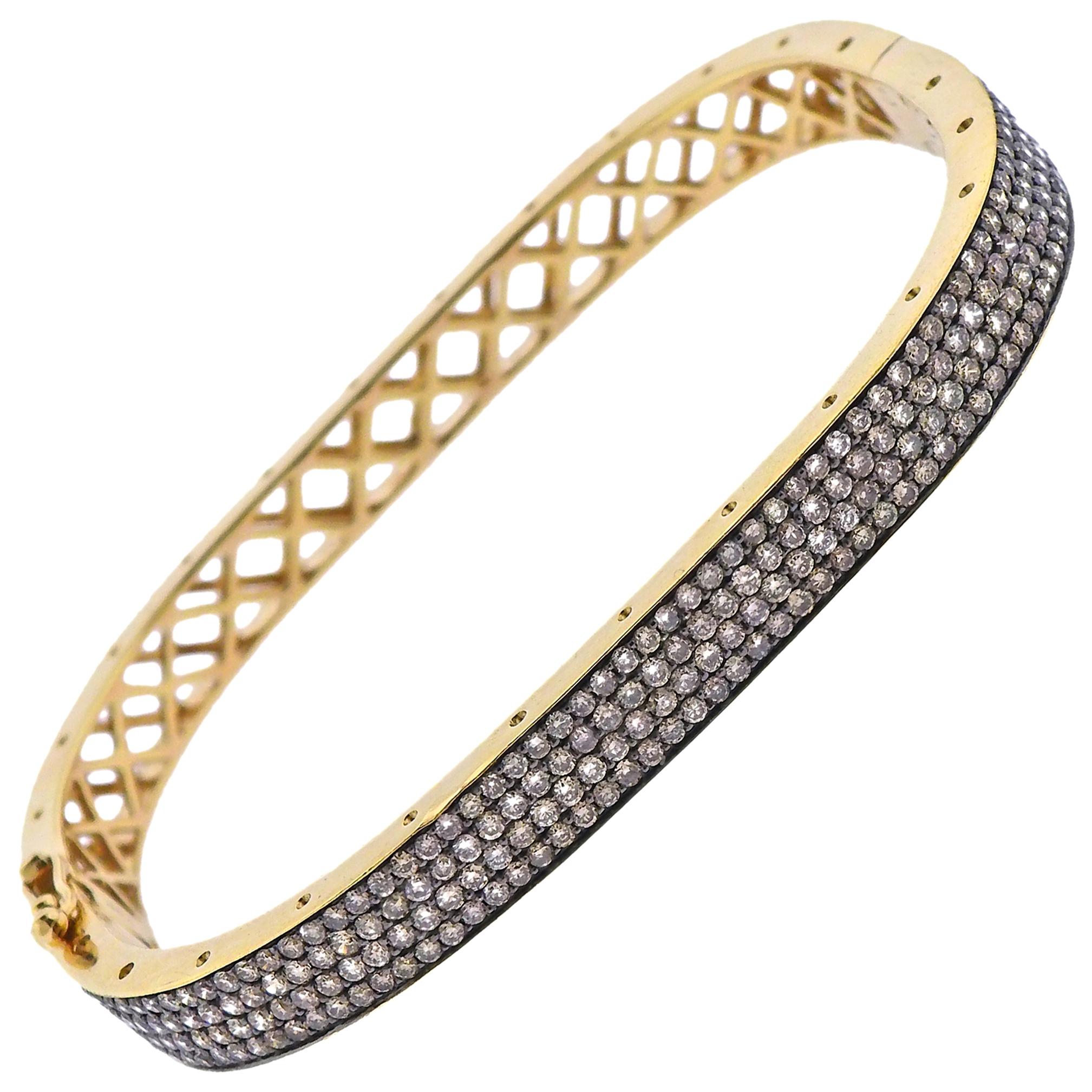 Carved Frosted Crystal Diamond Gold Bangle Bracelet For Sale at 1stDibs