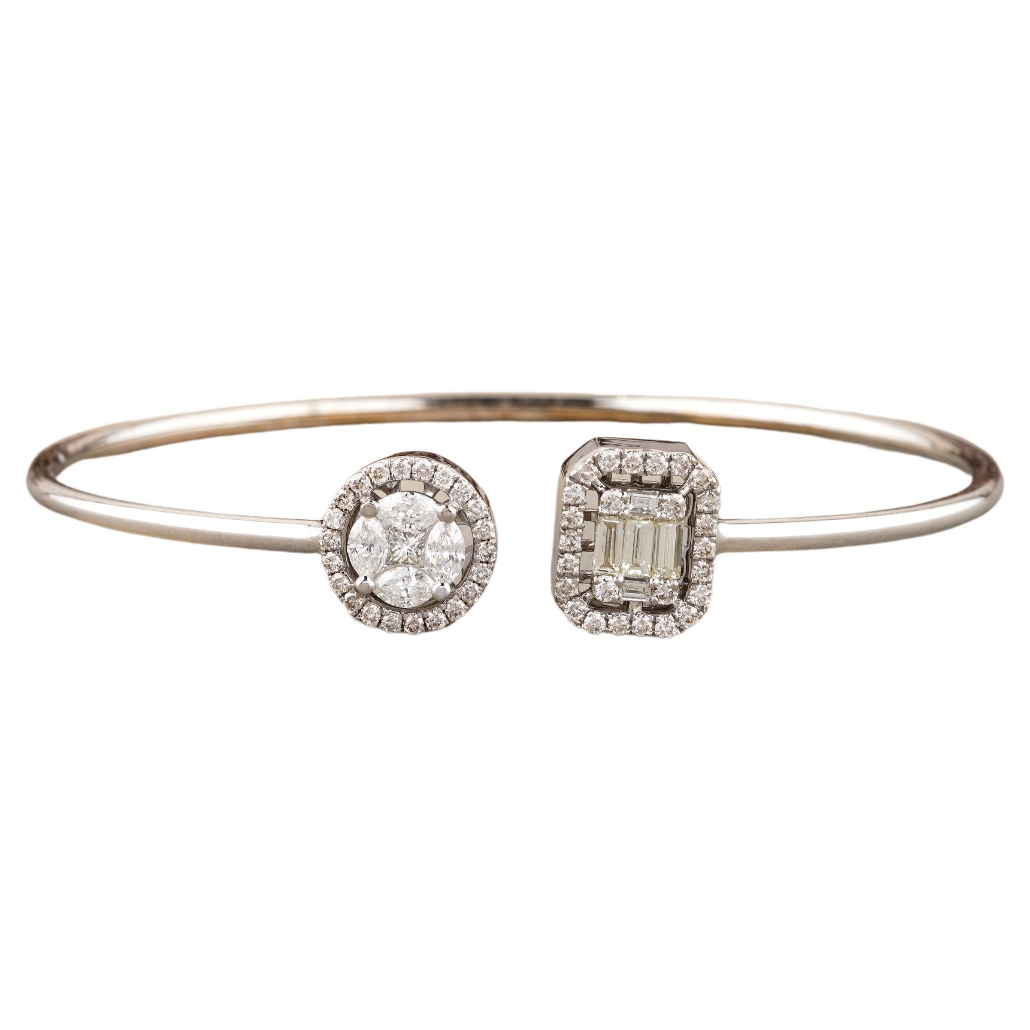 Bracelet manchette fantaisie en or massif 18 carats avec halo de diamants et sertissage d'illusion