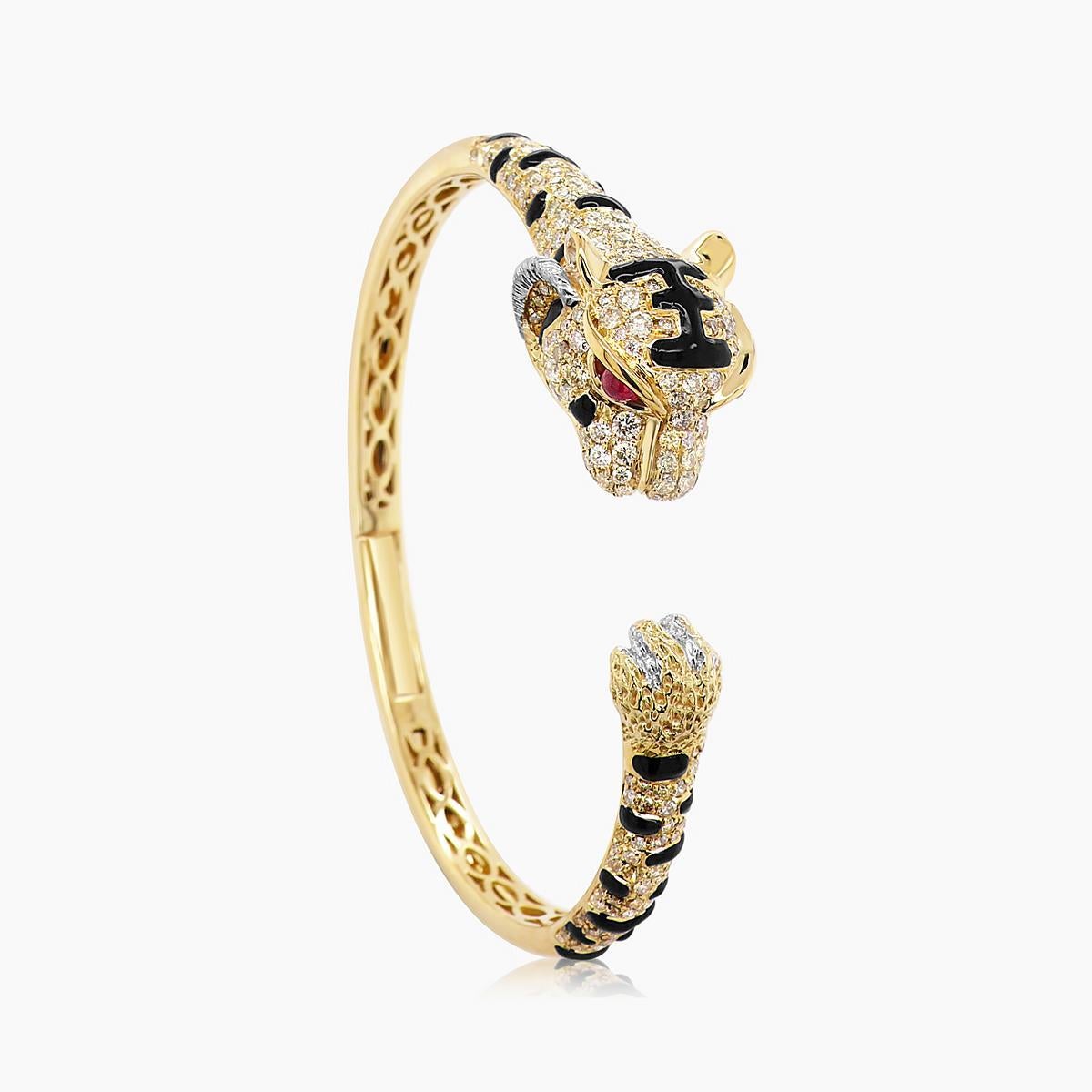 Taille mixte Bracelet tigre en or jaune 18K avec diamants, onyx et rubis en vente