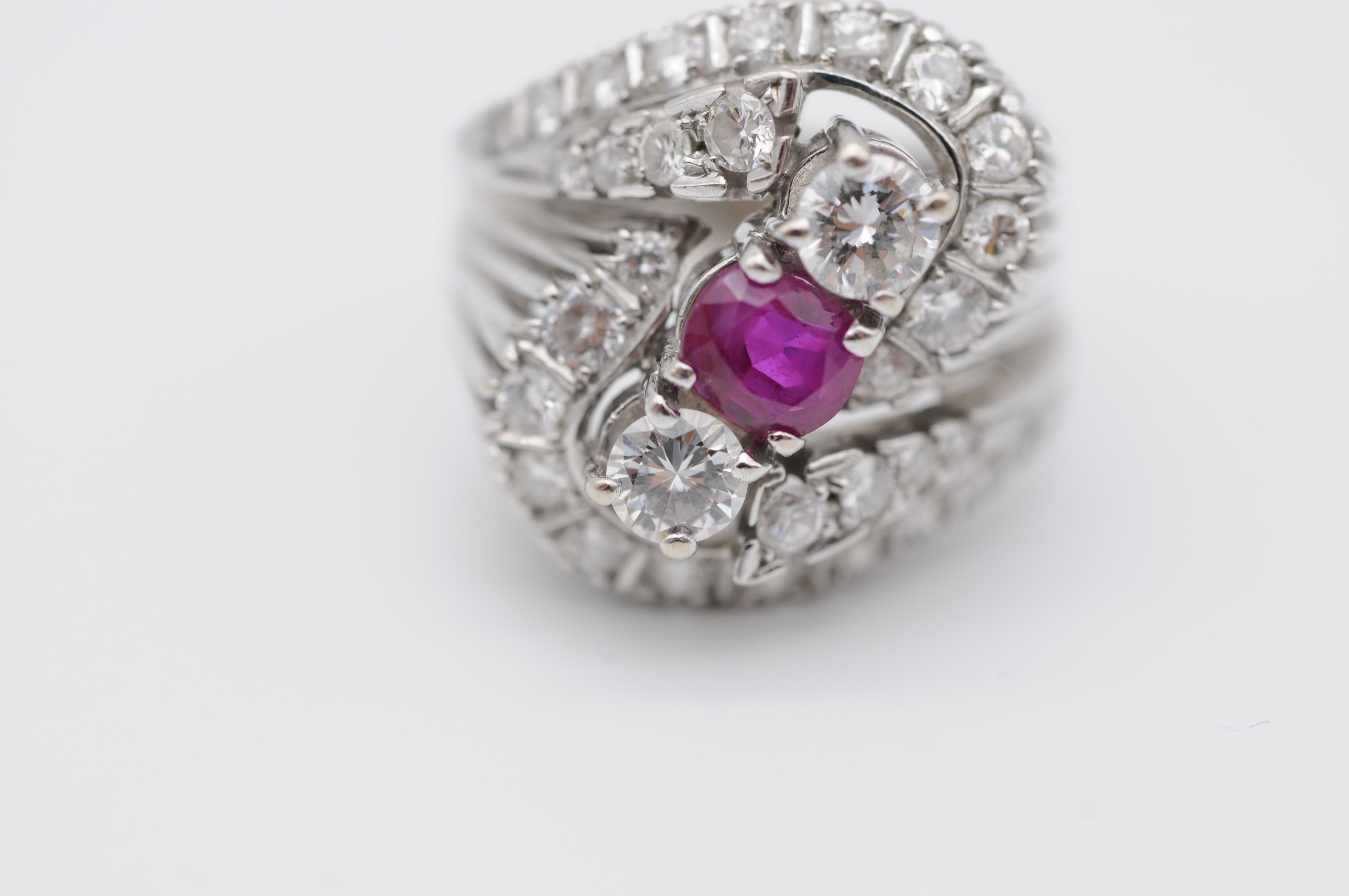 Anillo de diamantes fantasía con talla brillante en oro blanco de 14k en venta 6