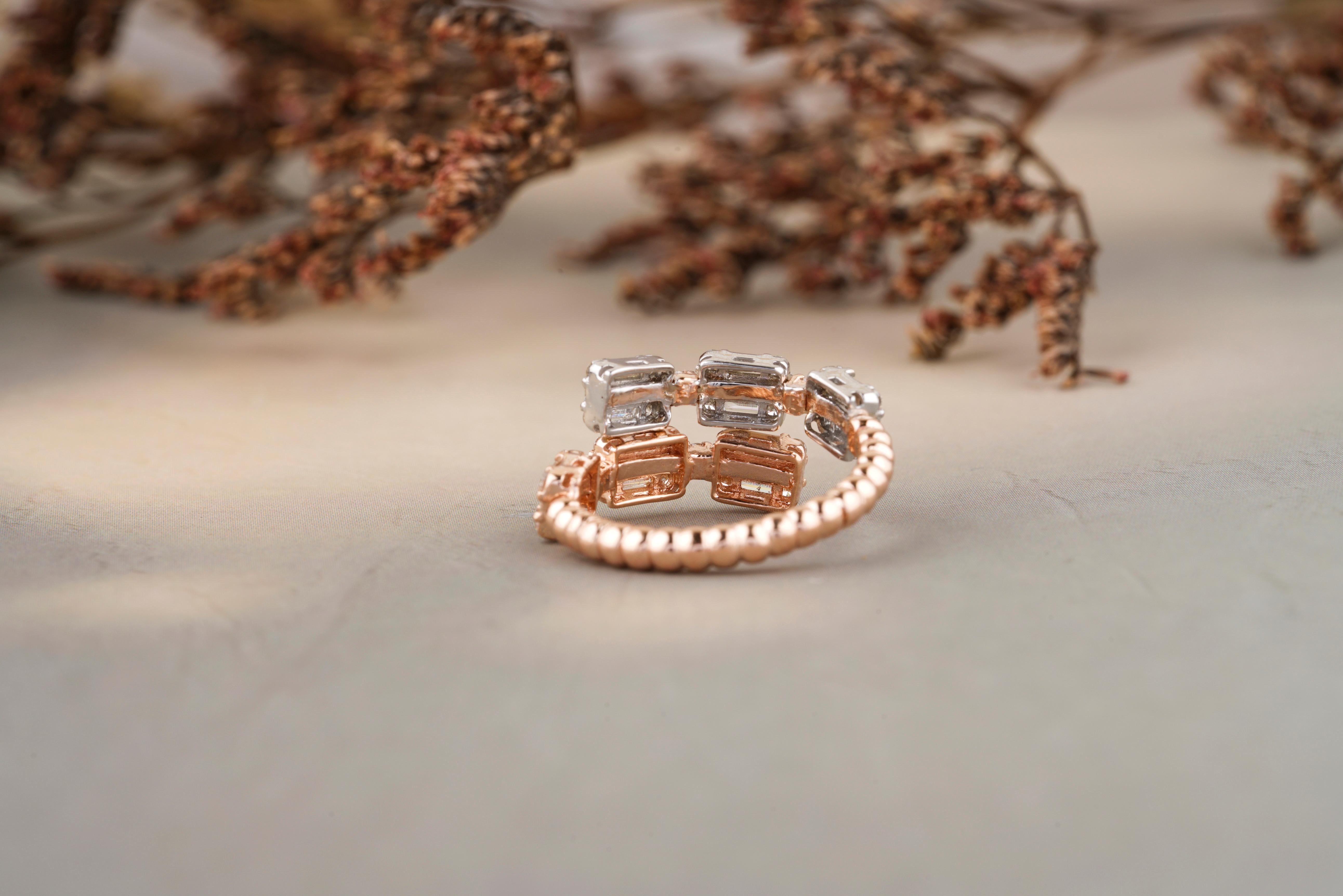 Im Angebot: Fancy Diamanten Manschette Ring mit strukturierten Schaft in 18k Solid Gold gesetzt () 5
