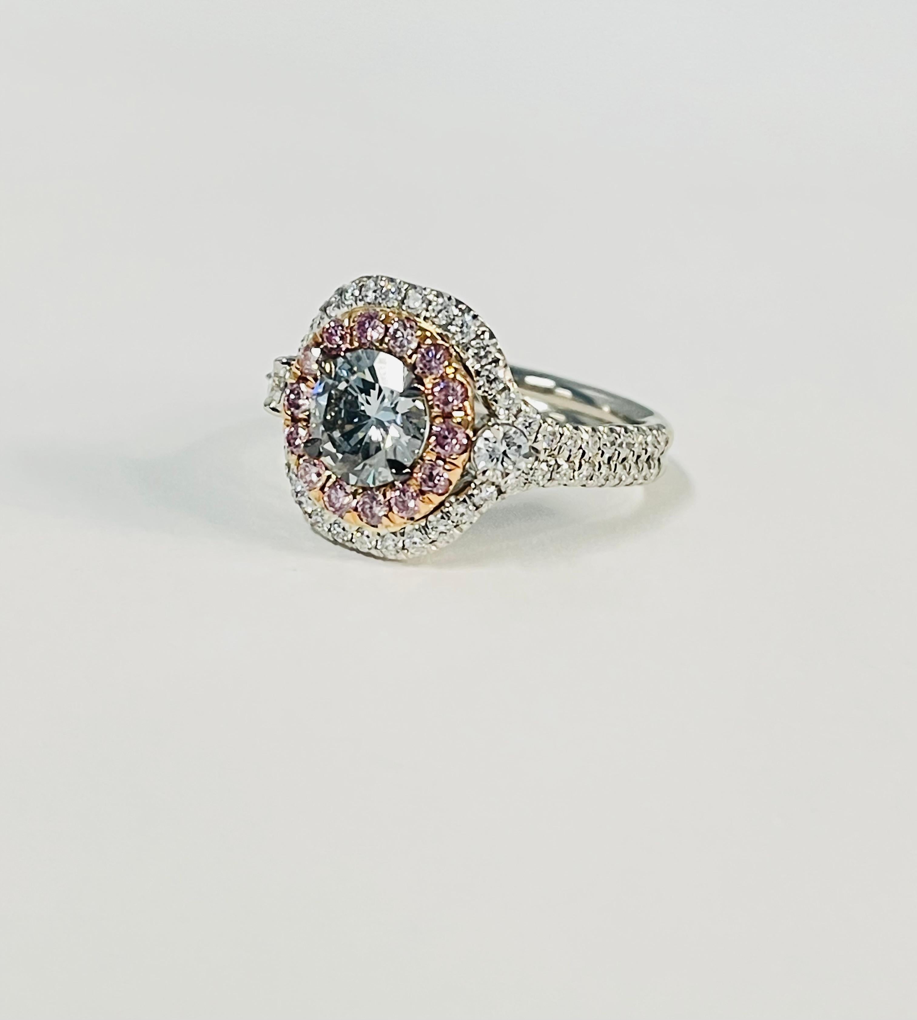 Fancy Gray Blue Diamond and Pink Diamond Engagement Ring In Platinum, GIA. In New Condition For Sale In New York, NY