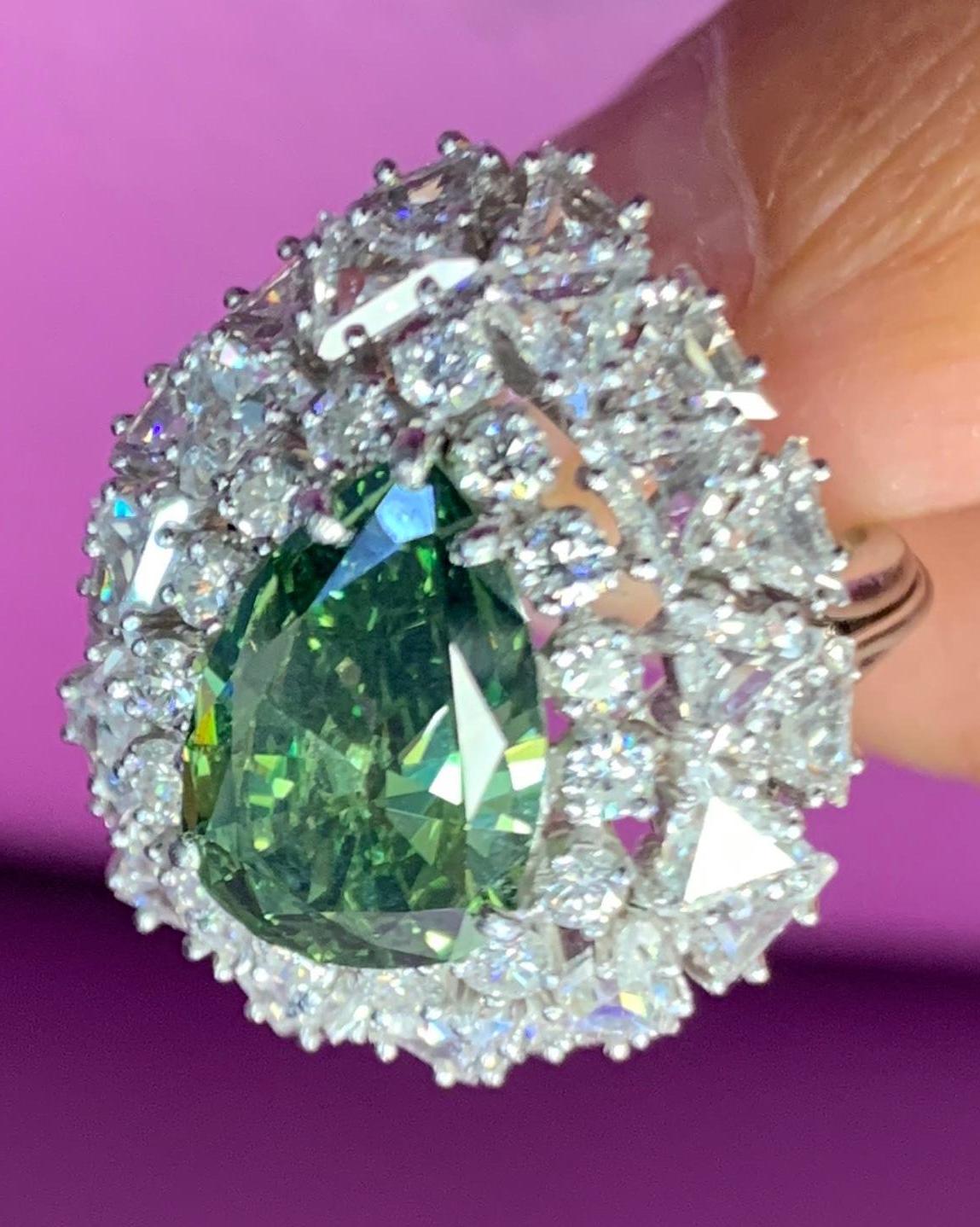 Fancy Green Diamond Cocktail Ring For Sale 2
