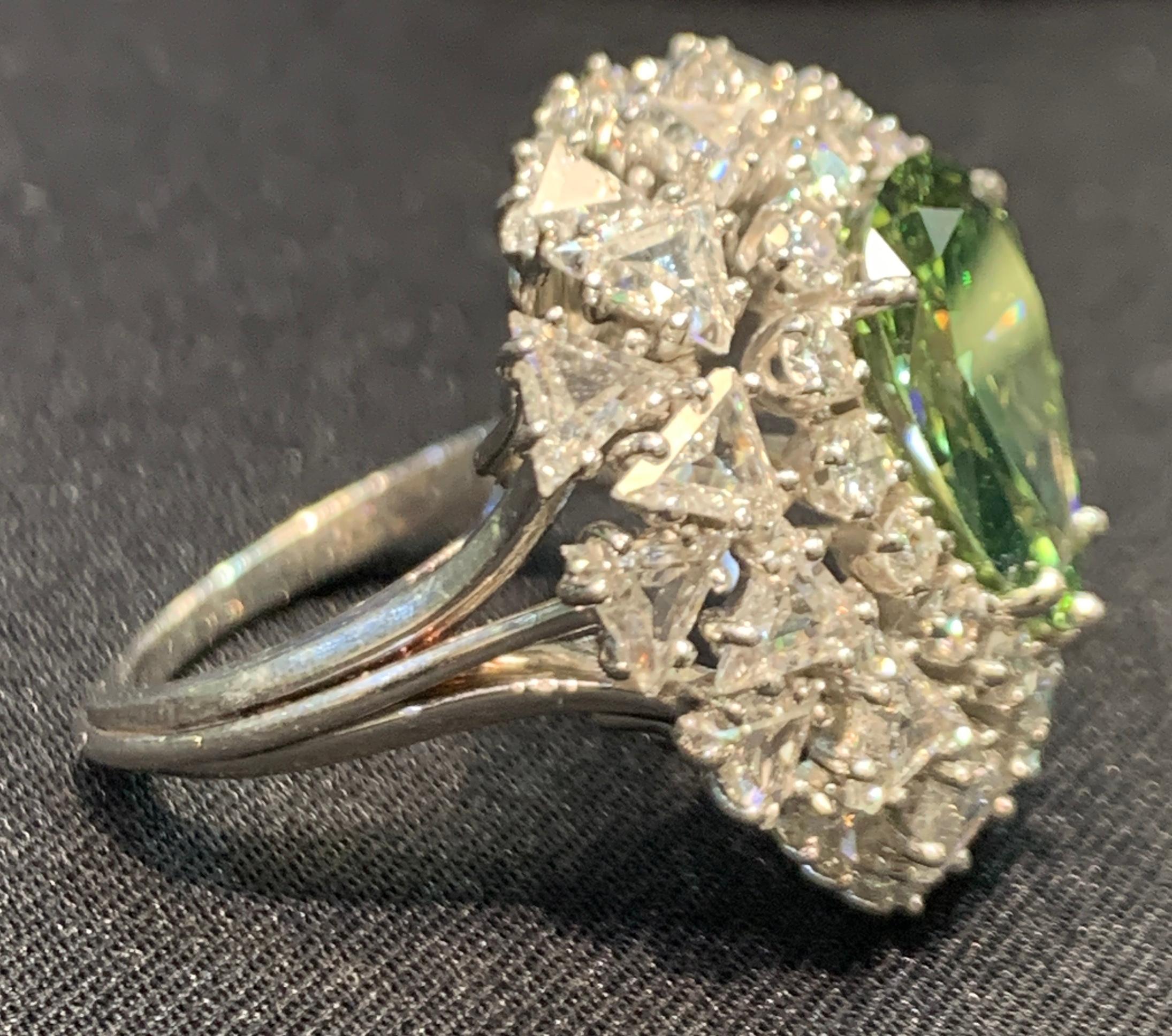 Women's Fancy Green Diamond Cocktail Ring For Sale