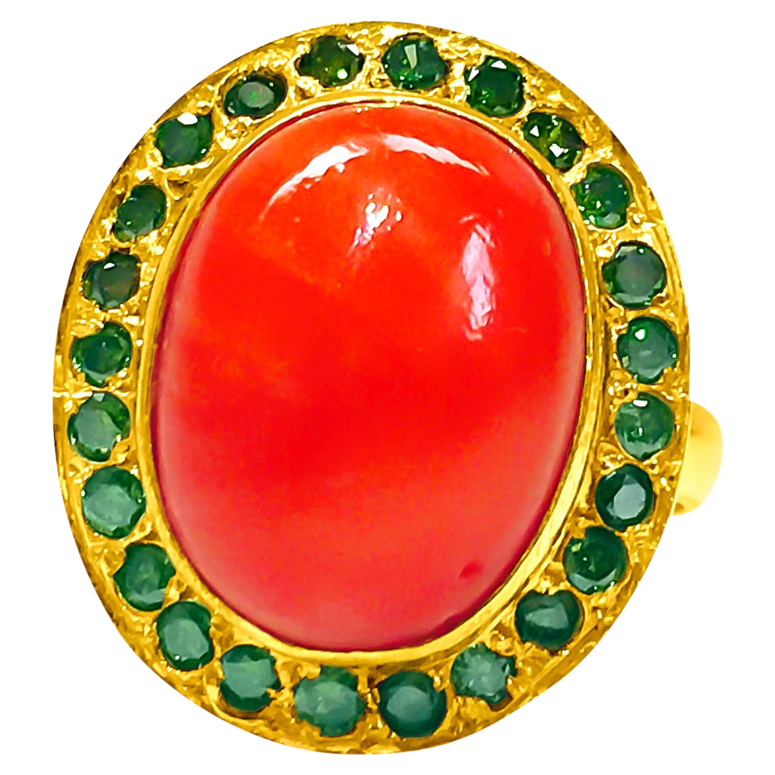 Fancy Green Diamonds Coral Yellow Gold Ring For Sale