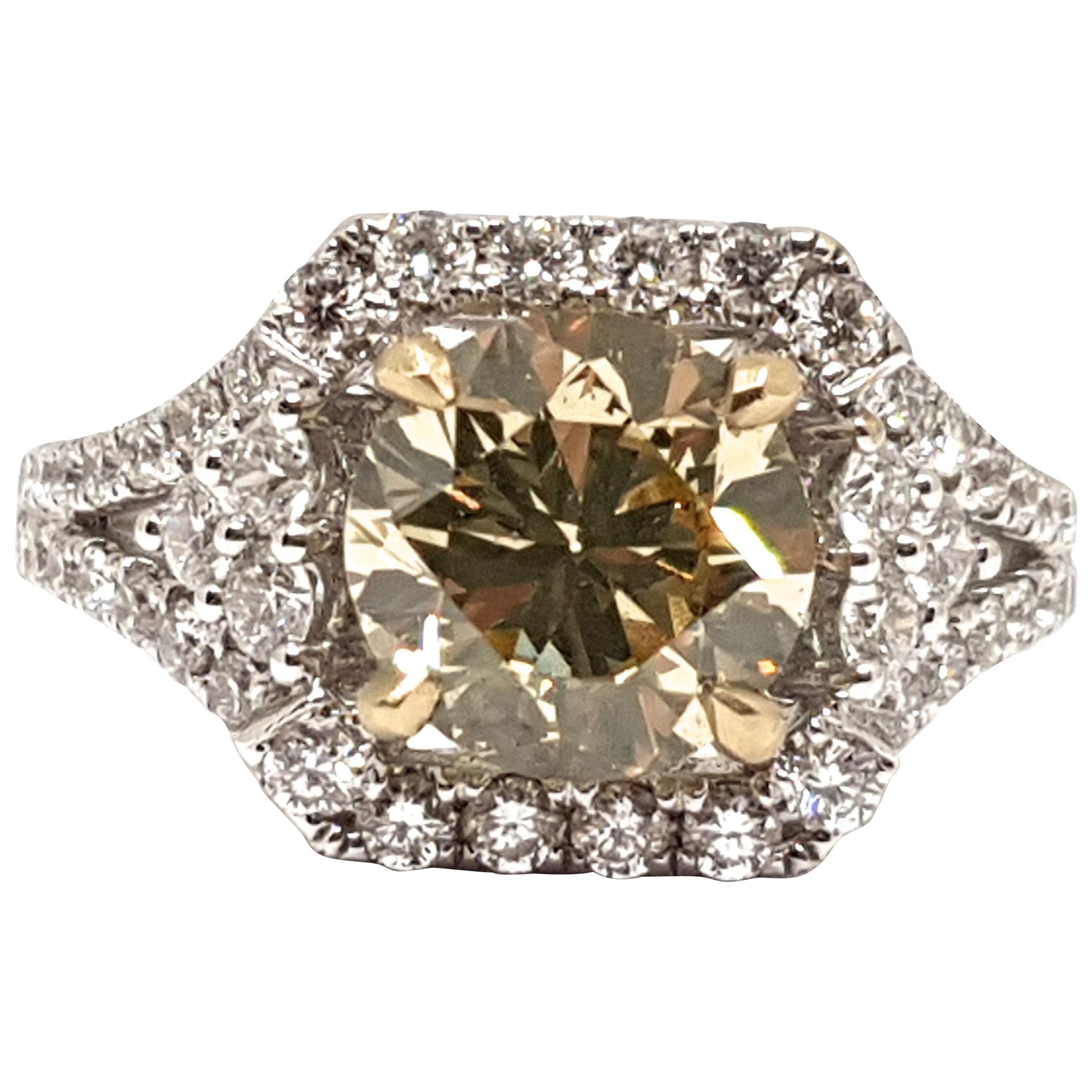 Fancy Greenish Yellow Diamond Engagement Bridal Wedding White Gold 18 Karat Ring For Sale