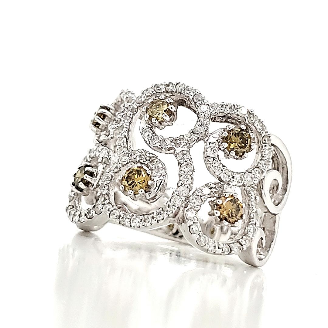 Ausgefallener grünlich-gelber Diamant-Verlobungsring (Zeitgenössisch) im Angebot