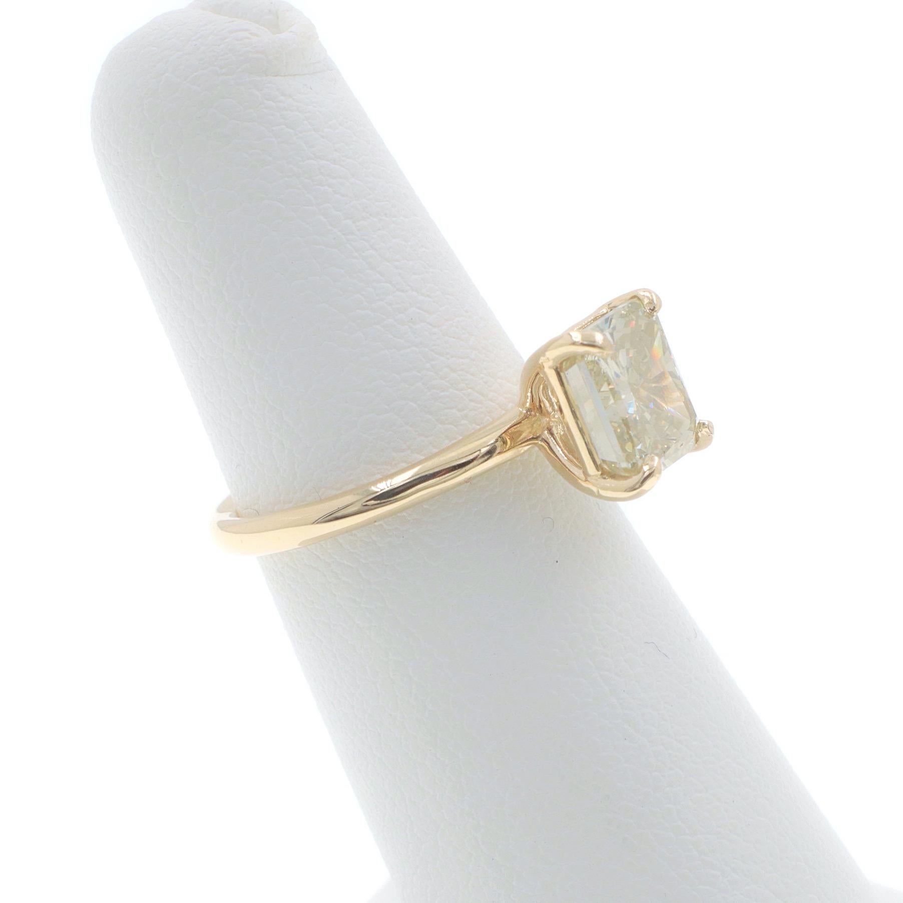 Fancy Greyish Yellow Radiant Cut 2.10 Carat Diamond Solitaire Ring 14 Karat EGL For Sale 5