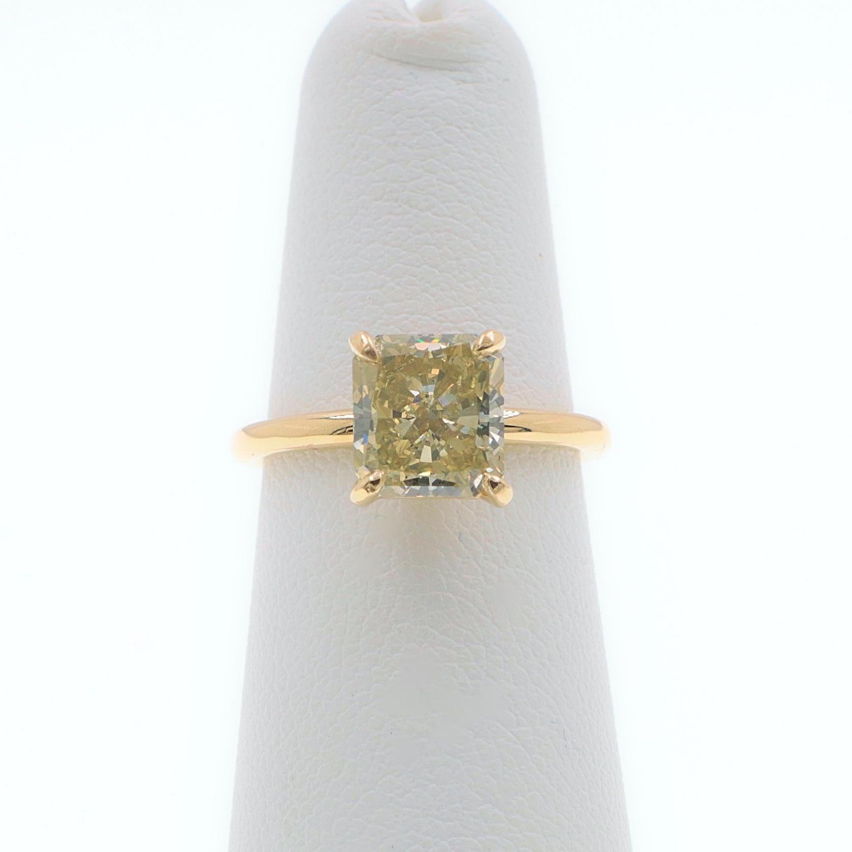 Women's Fancy Greyish Yellow Radiant Cut 2.10 Carat Diamond Solitaire Ring 14 Karat EGL For Sale