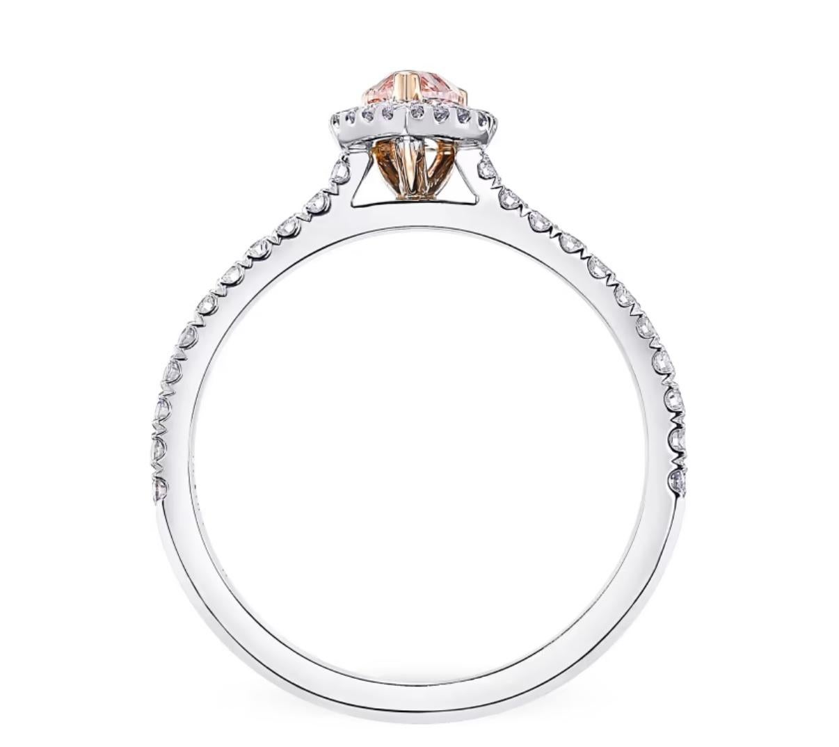 Taglio a goccia Anello Fancy Intense Pink Diamond in oro 18K in vendita