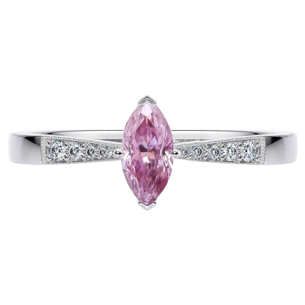 Bague fantaisie rose-violet intense en or 18 carats
