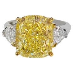Bague de fiançailles en or blanc avec diamant jaune intense fantaisie de 5,82 carats