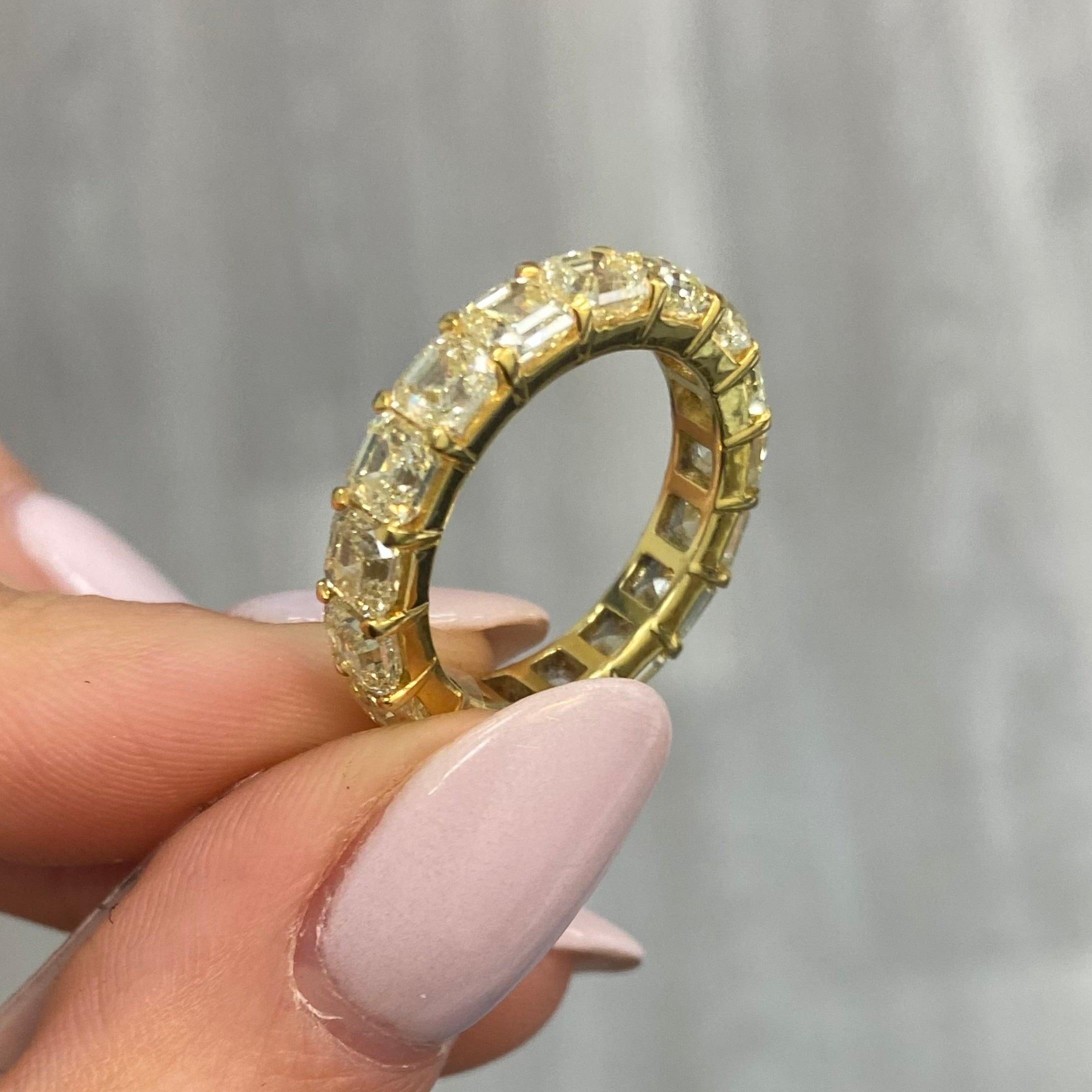 Fancy Intense Yellow Asscher Cut Diamond Eternity Band In New Condition For Sale In New York, NY