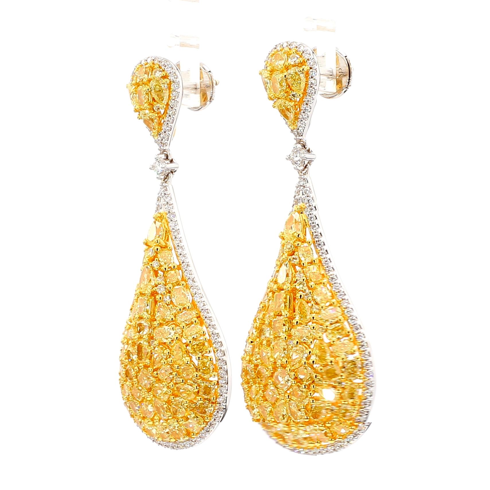 Boucles d'oreilles Cluster jaune intense 11.11 Carats Or blanc 18K *1 of a Kind* en vente 4