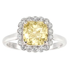 18 Karat Ausgefallener intensiver gelber Diamant im Kissenschliff in Diamantschliff mit Wellenschliff