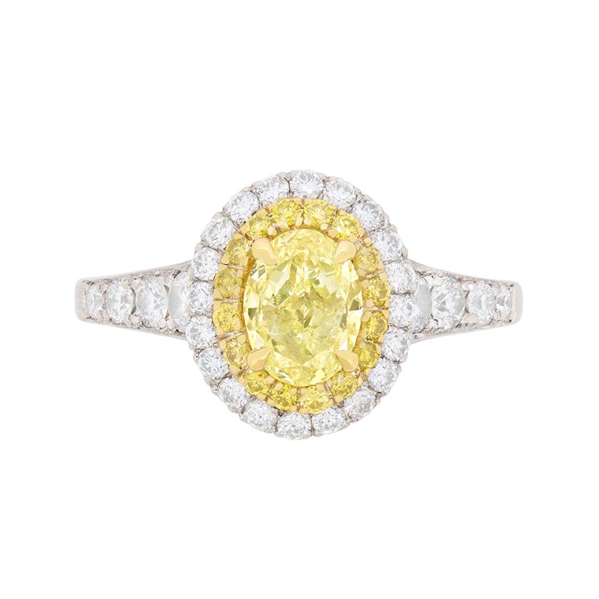 Bague à double halo de diamants jaunes intenses de fantaisie en vente