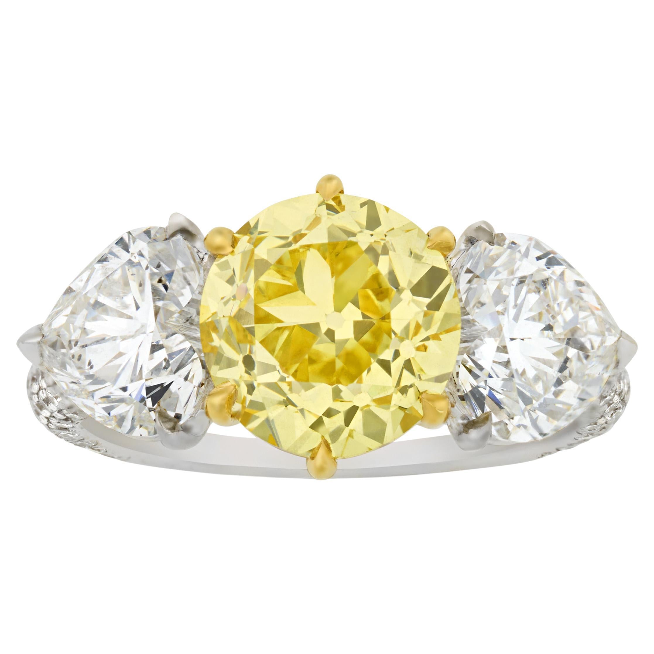 Fancy Intense Yellow Diamond Ring, 2.59 Carats For Sale