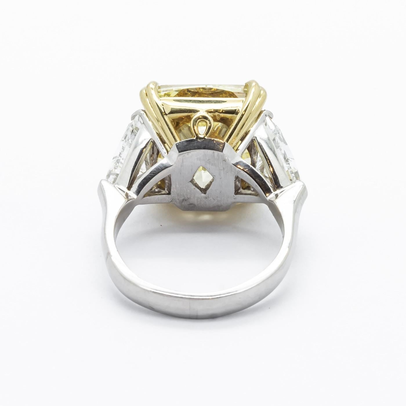 Fancy Intense Yellow Diamond Ring, Platinum and Gold, 14.51 Carats 1