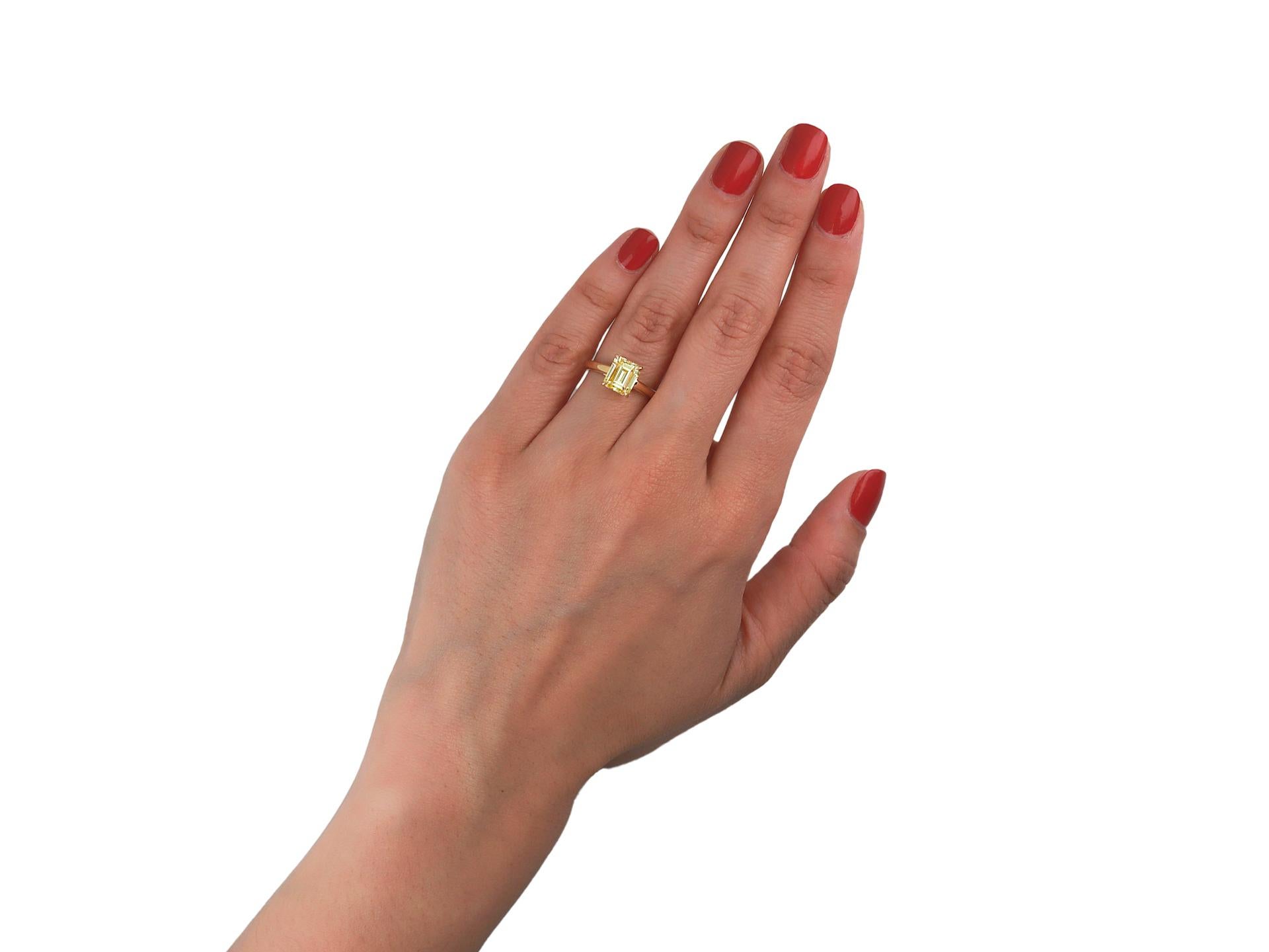 Solitär-Diamantring in intensivem Gelb. im Zustand „Hervorragend“ im Angebot in London, GB