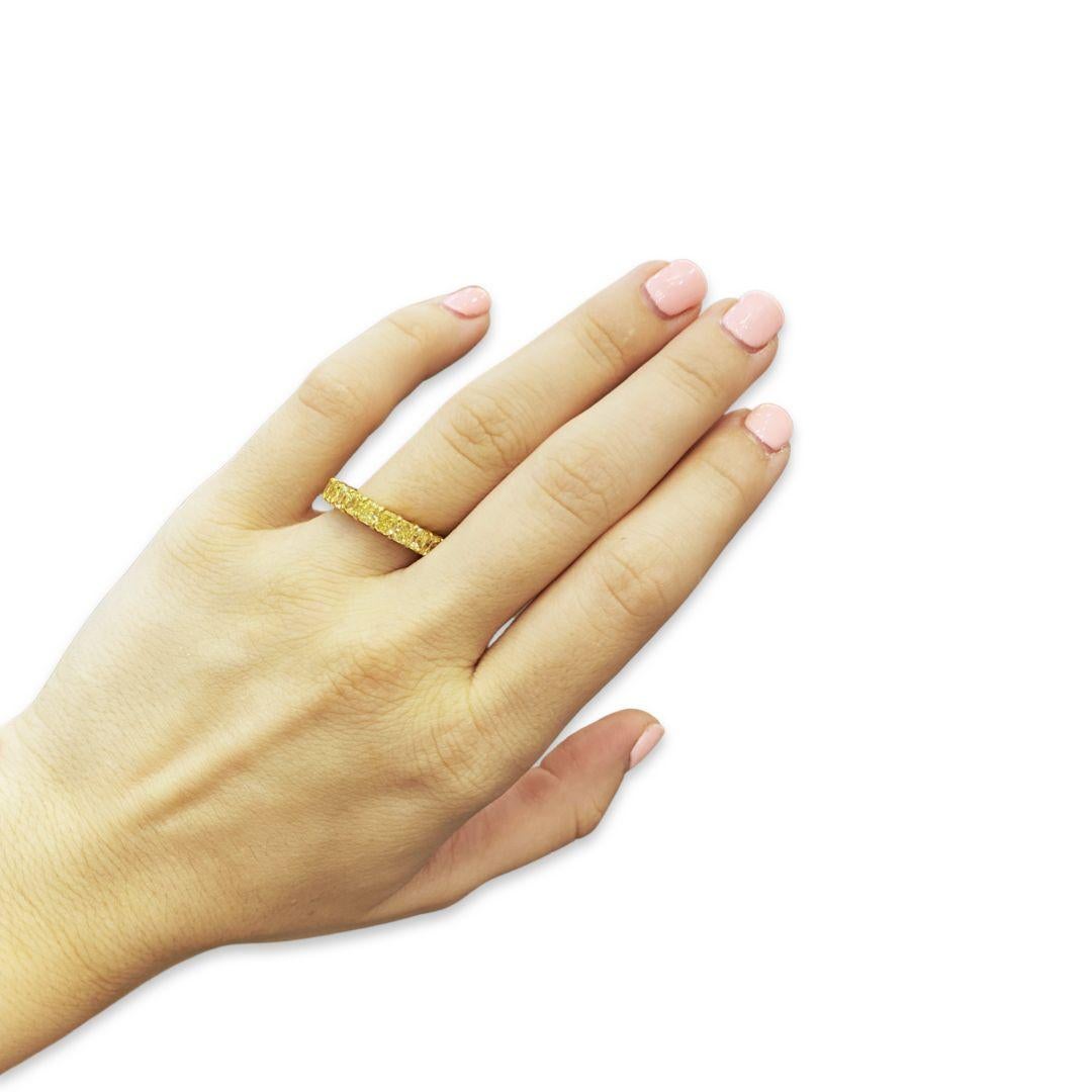 Im Angebot: Eternity-Ring, intensiv gelber strahlender Fancy-Diamant, 5,87 TCW () 4