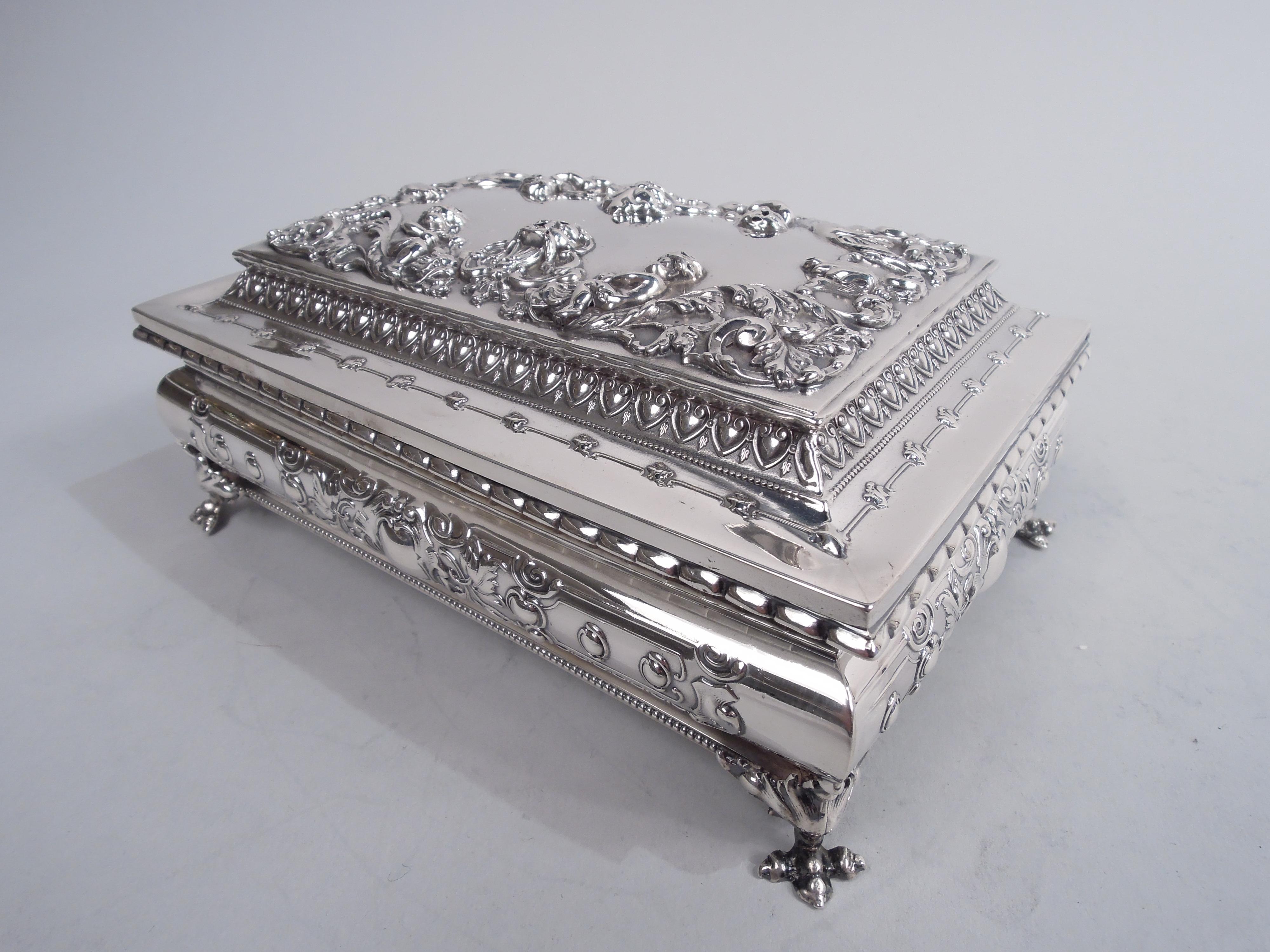 Fancy Kerr American Victorian Classical Sterling Silver Casket In Good Condition In New York, NY