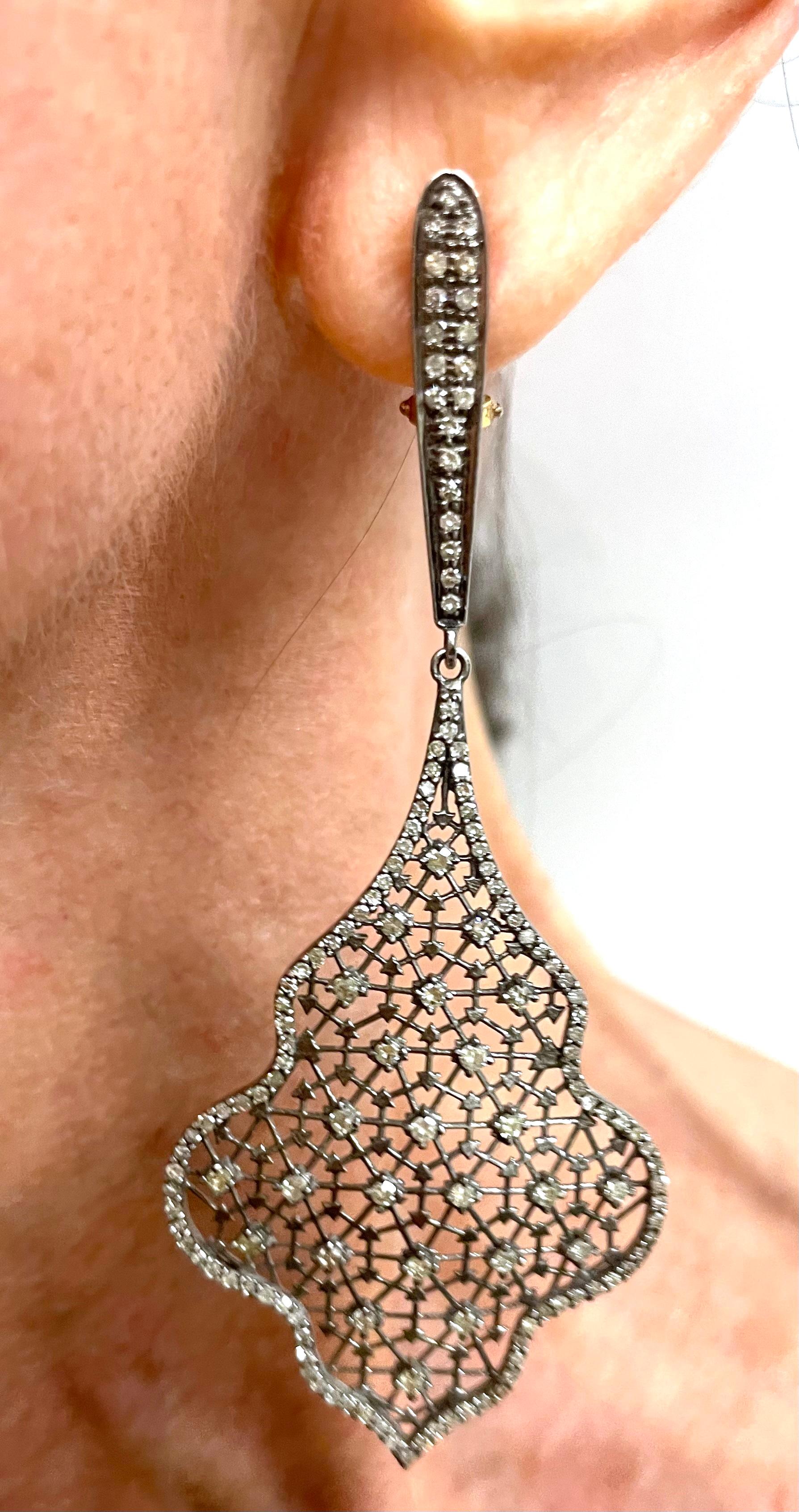 Women's Fancy Large 2.47 Carats Pave Diamond Webbed Paradizia Earrings For Sale