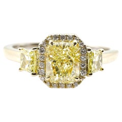 Fancy Light Yellow Diamond Engagement Ring 1.78ct Natural Flawless IF GIA 18K