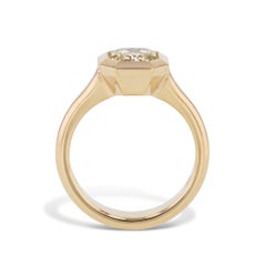 Fancy Light Yellow Diamond Verlobungsring