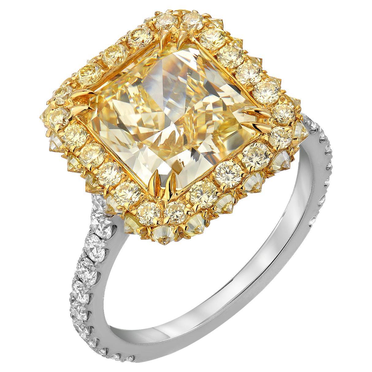 Fancy Light Yellow Diamond Ring 3.78 Carat Radiant Cut GIA Certified For Sale