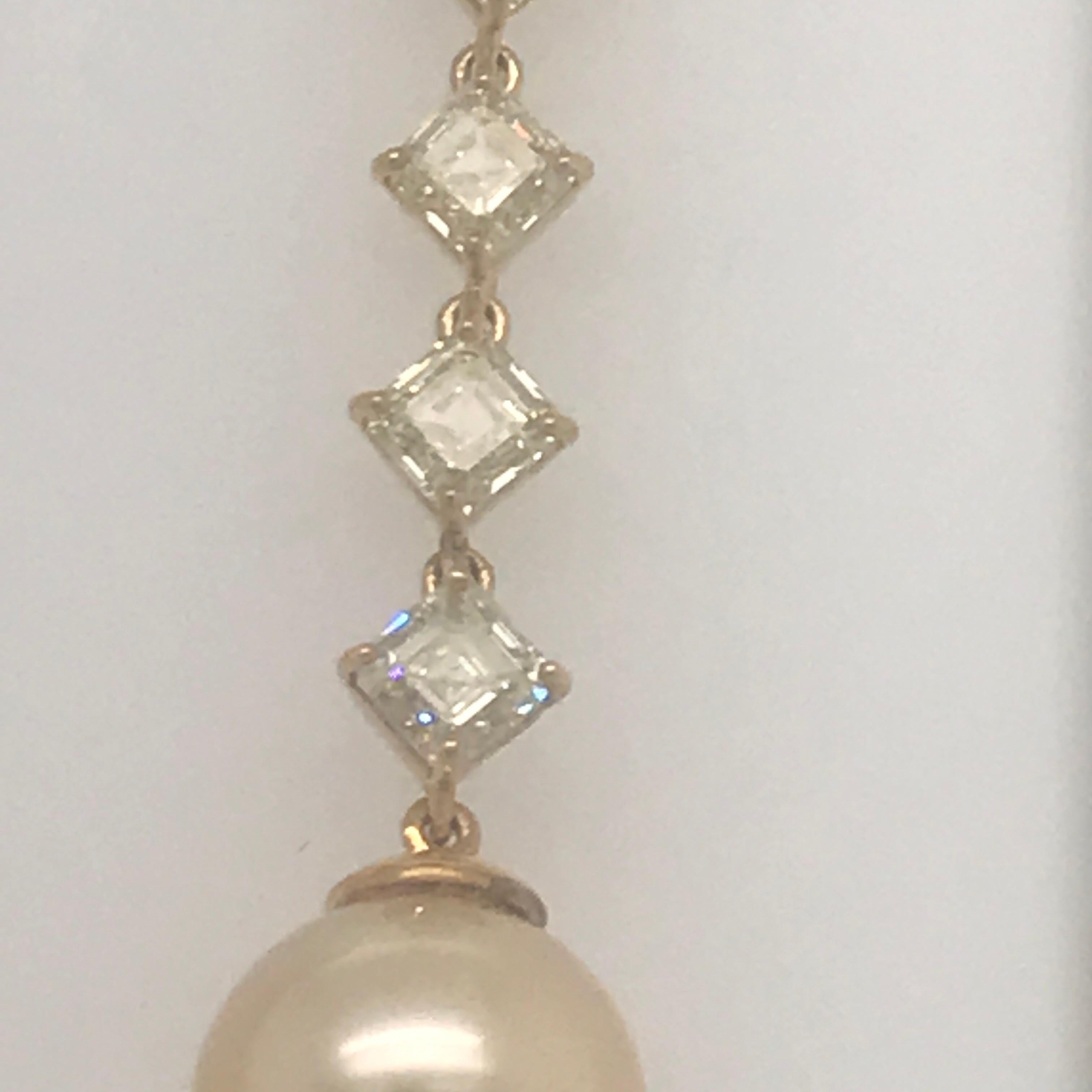 Ausgefallene hellgelbe Südsee-Tropfen-Ohrringe mit Diamanten 6,14 Karat VVS2-VS1 22 Karat im Zustand „Neu“ im Angebot in New York, NY