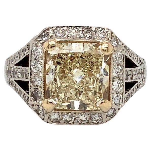 Fancy Light Yellow Radiant Cut and White Diamond Engagement Ring 18k Two Tone For Sale